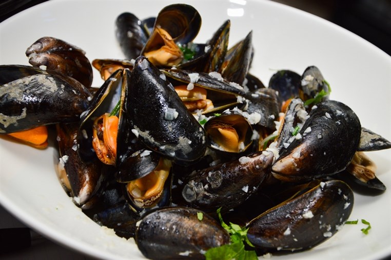 Moules et Frites at Monte Cassino